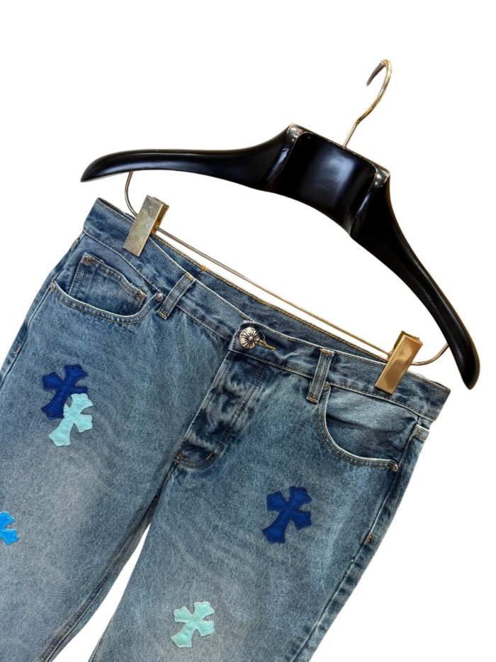 1:1 quality version  blue color-block cross leather appliqués washed jeans 28959512