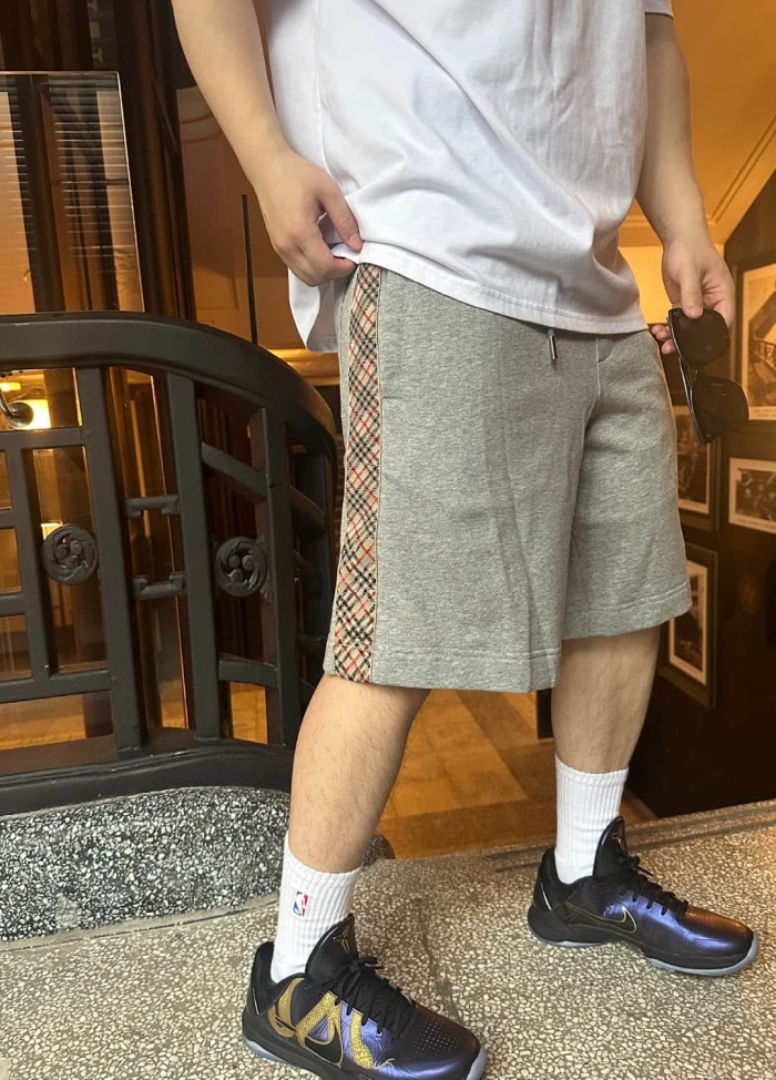 1:1 quality version Pocket embroidered plaid webbing shorts 2 colors 28968013