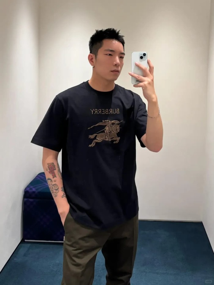 1:1 quality version  letter war horse embroidered crew neck T-shirt 2 colors 28965137