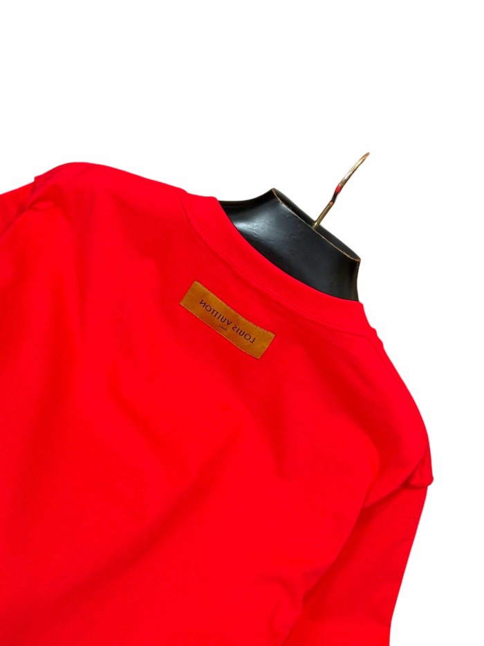 1:1 quality version Embossed Crew Neck T-Shirt 28968188