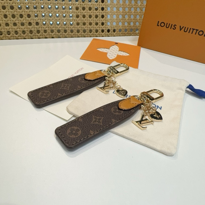 [50% Off]LV intage Floral Handbag Accessory Keychain 28690420