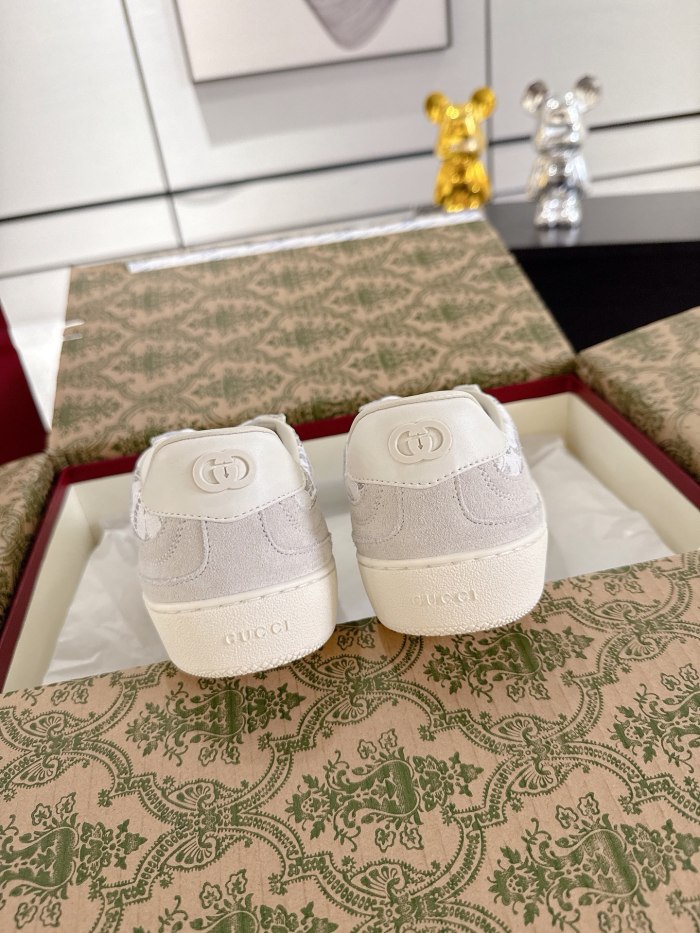 1:1 quality version Gucci White GG Lace Suede Sneakers 28974157