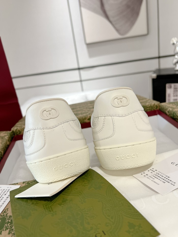 1:1 quality version White Leather Perforated Low Top Sneakers Shoes 28974177