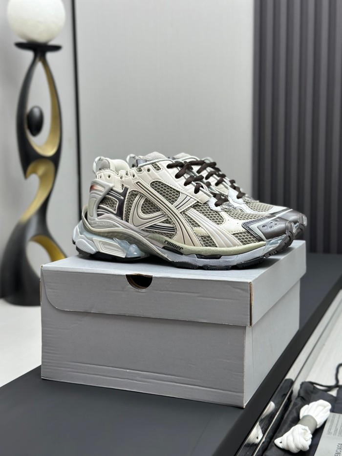 [plus-size shoes] 1:1 quality version Runner 7.5 Generation Sports Shoes 21 colors 28996207