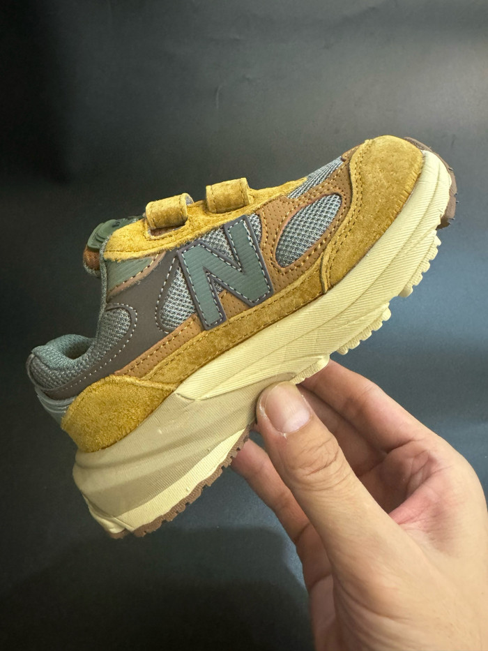 990V6 Hook And Loop Sports Shoes for Kids 5 colors 28999108