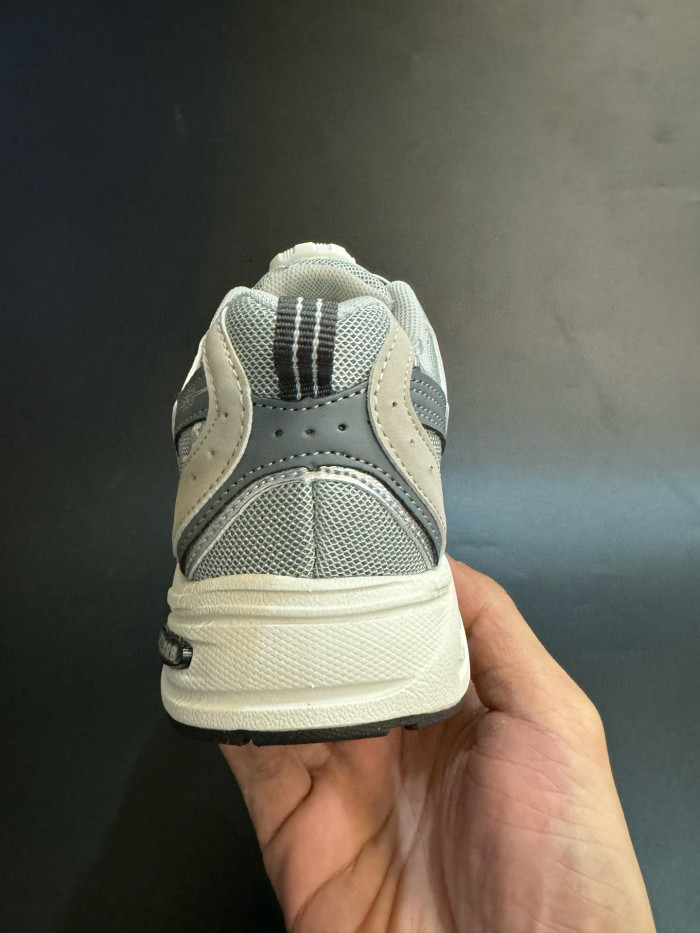 530 Rotating BuckleChunky Retro Sneakers for Kids 4 colors 28999003