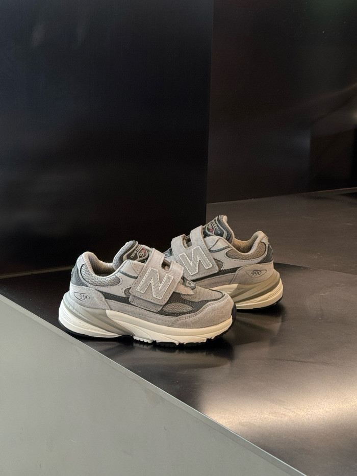 990V6 Hook And Loop Sports Shoes for Kids 5 colors 28999108