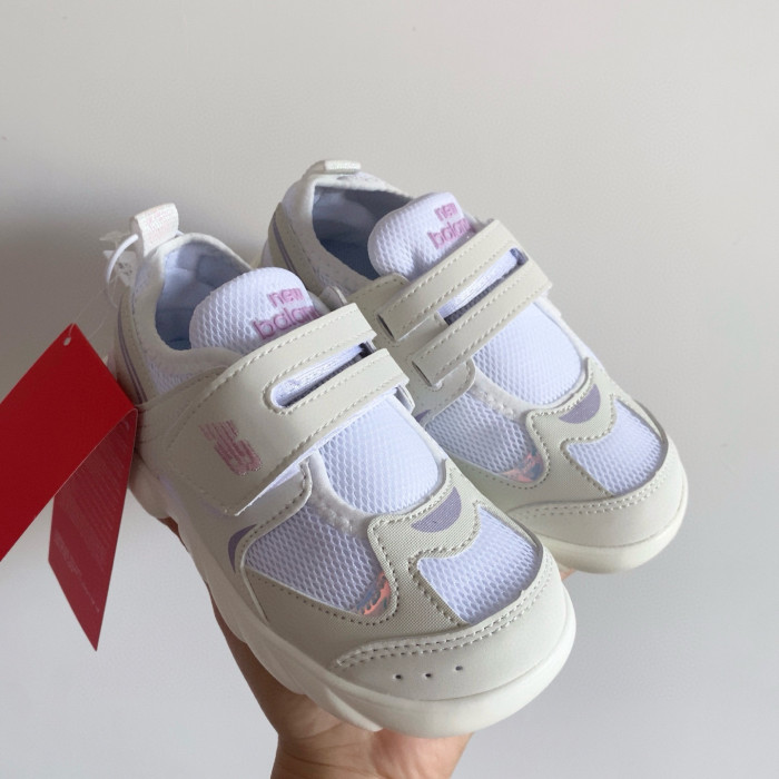 920 Hook And Loop Mesh Ultra-Light Sports Shoes for Kids 3 colors 28999061