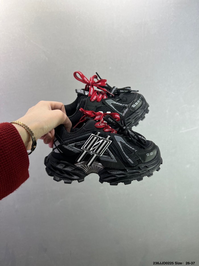 Mecha-style Color-blocked Mesh Breathable Trendy Sports Shoes for Kids 3 colors 28998725