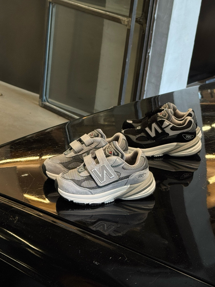 990V6 Hook And Loop Sports Shoes for Kids 5 colors 28999108