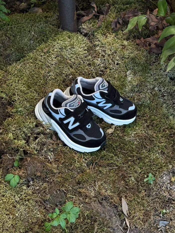 990V6 Hook And Loop Sports Shoes for Kids 5 colors 28999108
