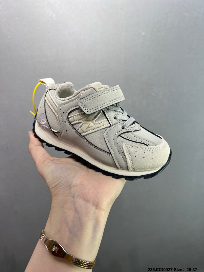 Korean Style 996 Hook And Loop Sports Shoes for Kids 8 colors 28999124
