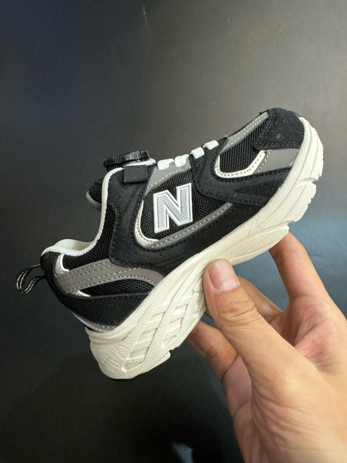 530 Rotating BuckleChunky Retro Sneakers for Kids 4 colors 28999003