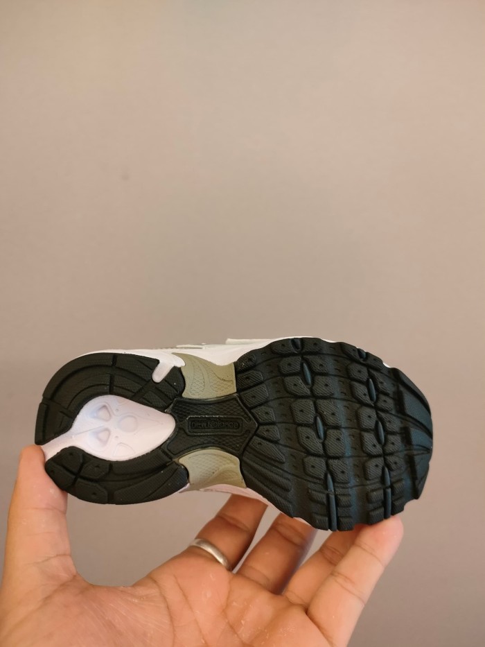 NB530 Hook & Loop Jogging Shoes for Kids 10 colors 28998854