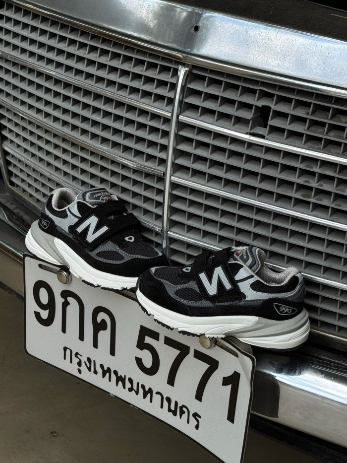 990V6 Hook And Loop Sports Shoes for Kids 5 colors 28999108