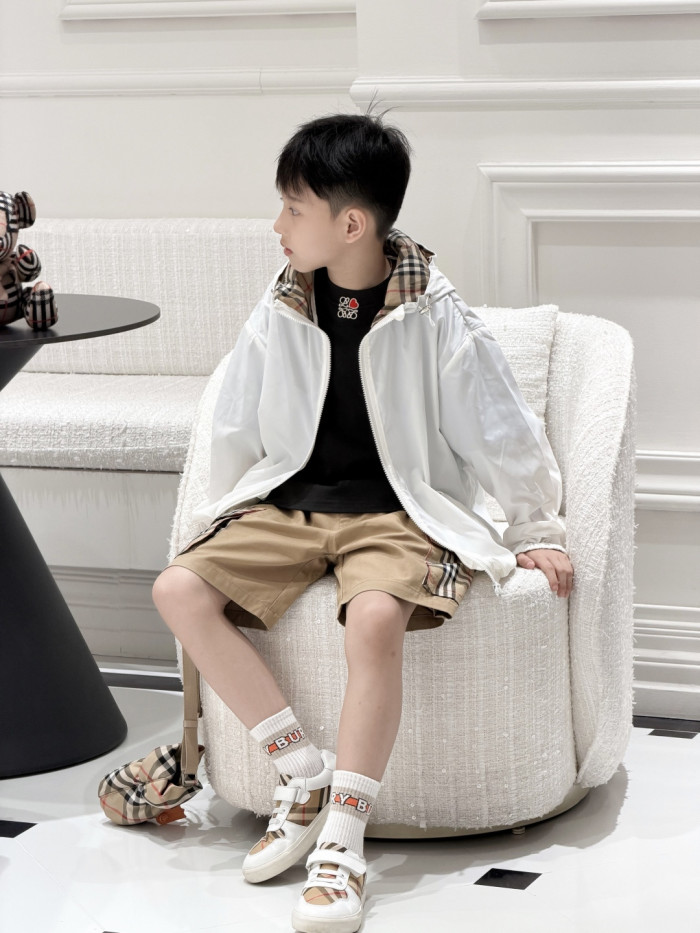 Reversible Check Waterproof Windproof Lightweight Hooded Jacket for Kids 2 colors 29000388
