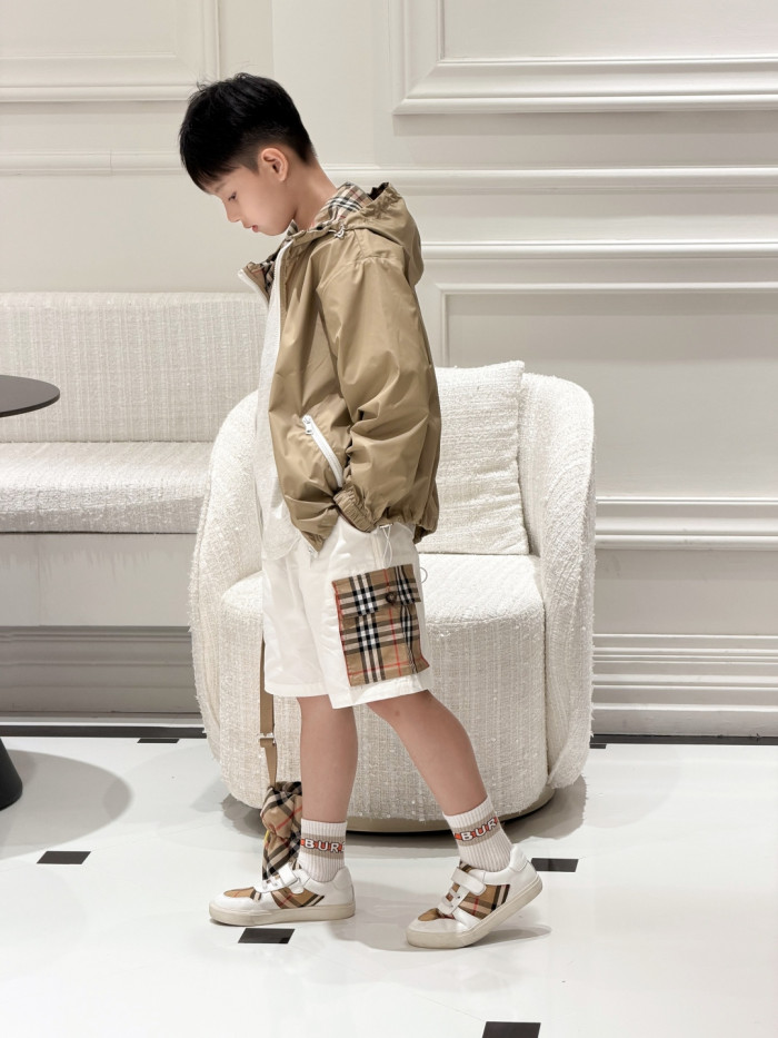 Reversible Check Waterproof Windproof Lightweight Hooded Jacket for Kids 2 colors 29000388