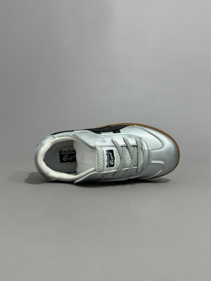 Velcro Retro Low Top Casual Running Shoes for Kids 4 colors 29006188
