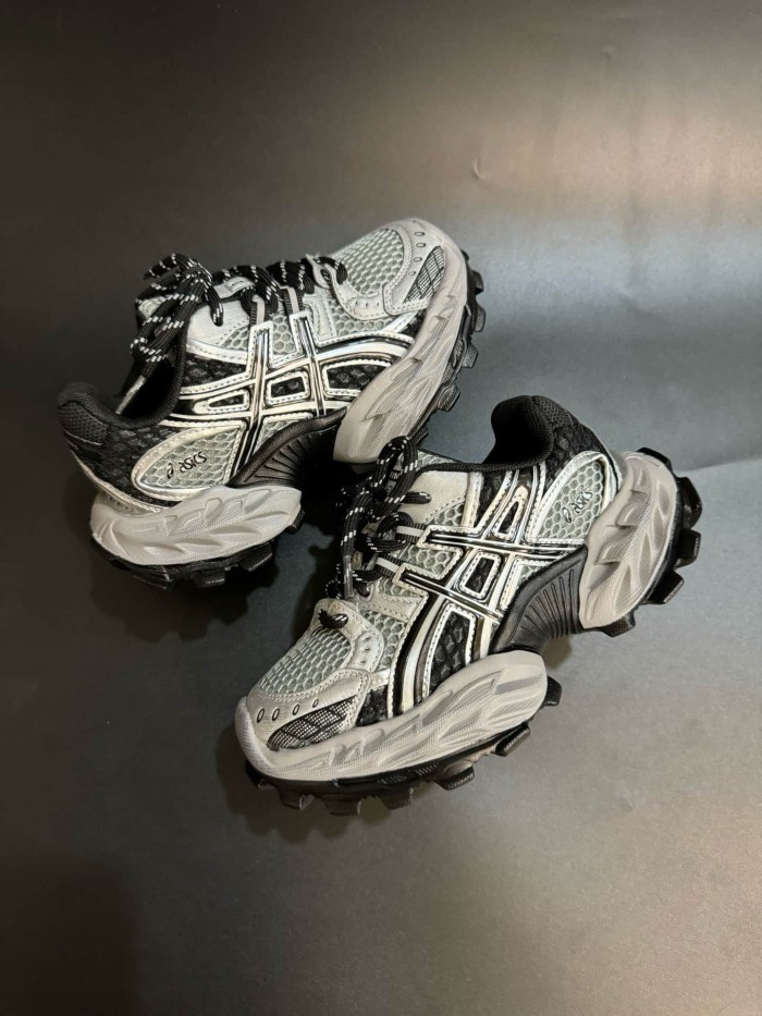 Thick Sole Outdoor Dad Shoes for Kids 4 colors 29006179