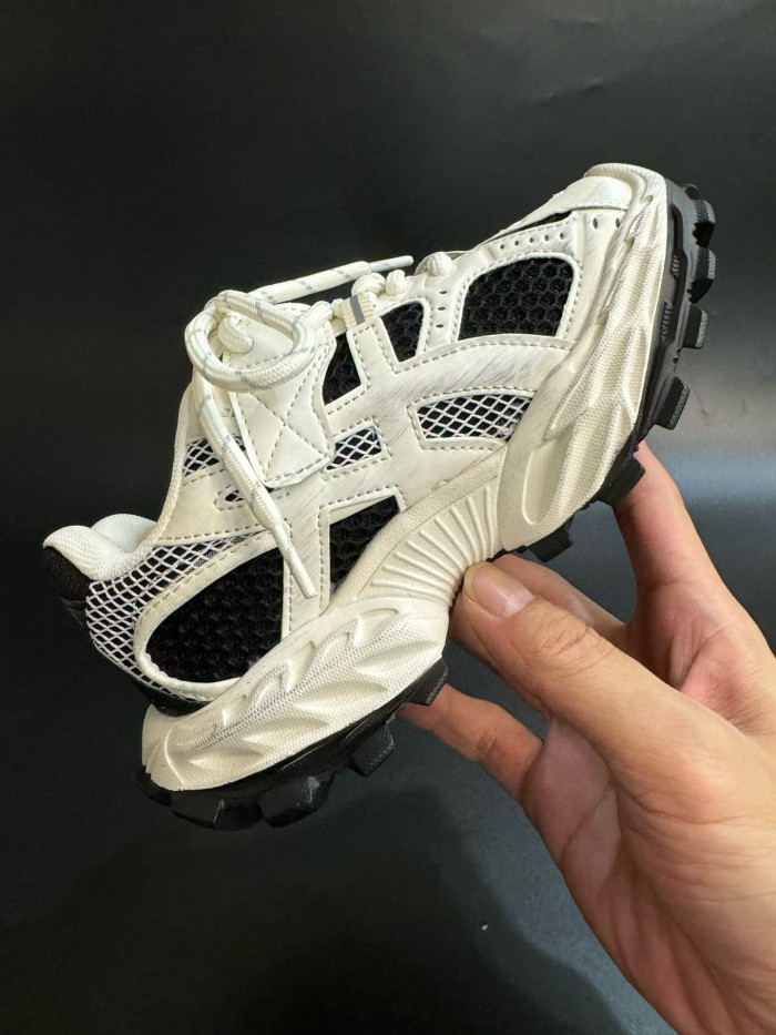 Thick Sole Outdoor Dad Shoes for Kids 4 colors 29006179
