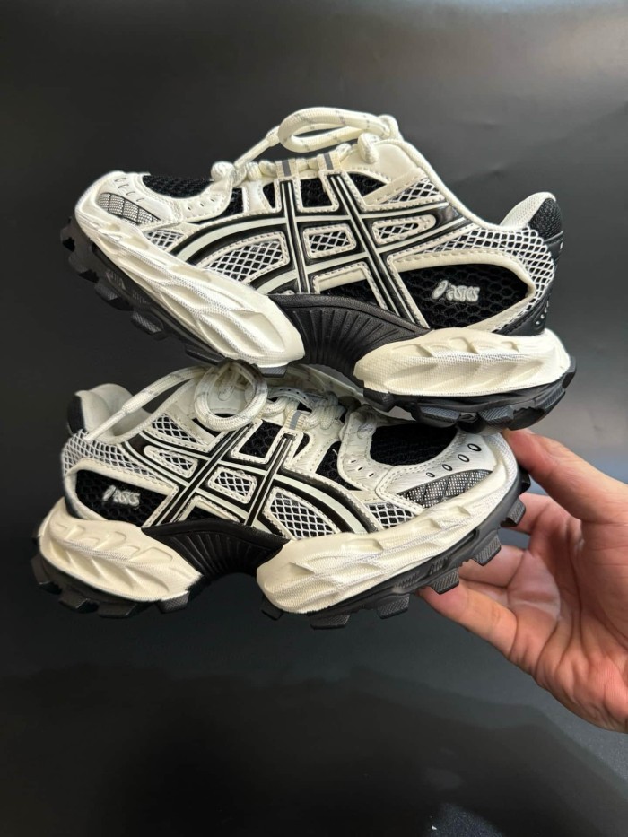 Thick Sole Outdoor Dad Shoes for Kids 4 colors 29006179
