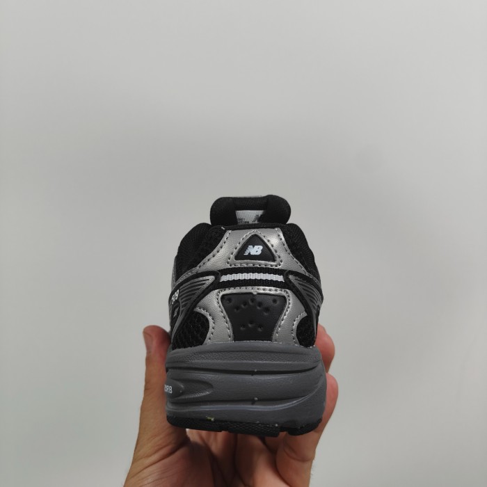 509 Series Breathable Mesh Non-Slip Retro Running Shoes for Kids 8 colors 29010815
