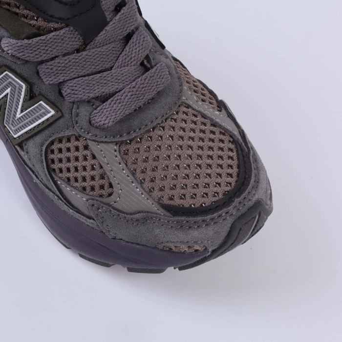 2010 Series Retro Mesh Casual Kids Running Shoes for Kids 9 colors 29011015