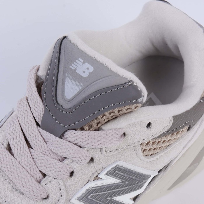 2010 Series Retro Mesh Casual Kids Running Shoes for Kids 9 colors 29011015