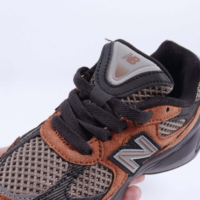 2010 Series Retro Mesh Casual Kids Running Shoes for Kids 9 colors 29011015
