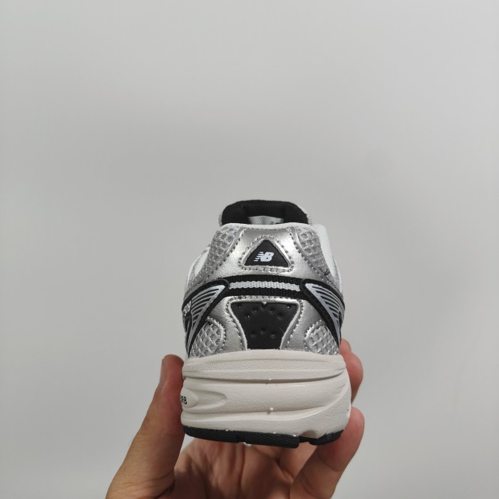 509 Series Breathable Mesh Non-Slip Retro Running Shoes for Kids 8 colors 29010815
