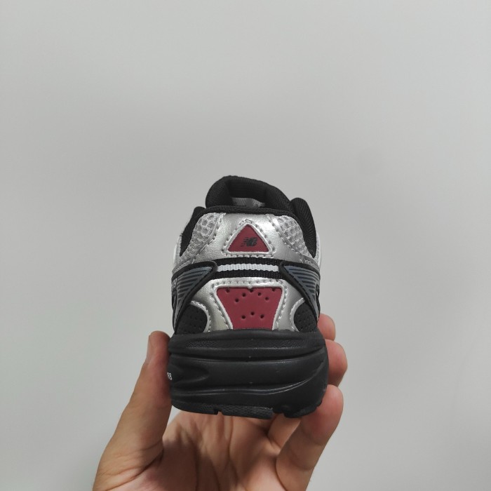 509 Series Breathable Mesh Non-Slip Retro Running Shoes for Kids 8 colors 29010815