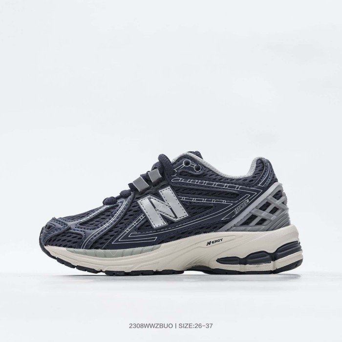 1906 Breathable Mesh Lace-Up Running Sneakers for Kids 12 colors 29018129