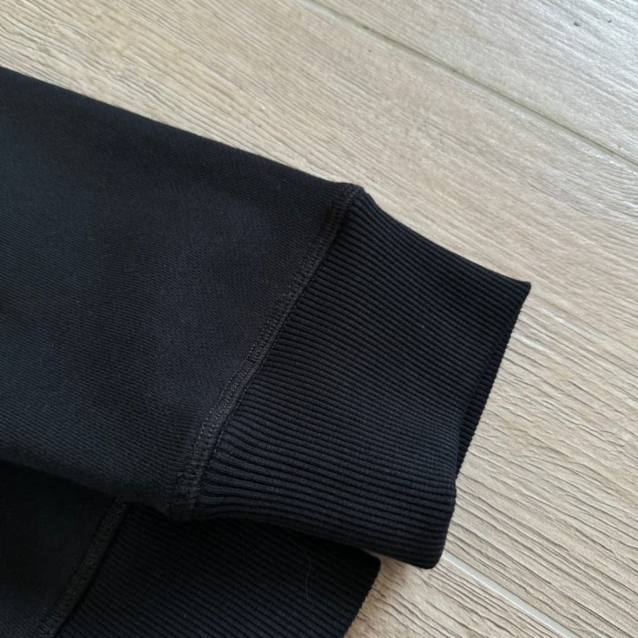 1:1 quality version Three Cross Leather Patch Crew Neck Sweatshirt 29045265