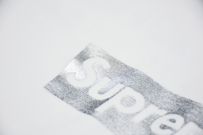 Streetwear Style Subtle Box Logo White Tee 29047477
