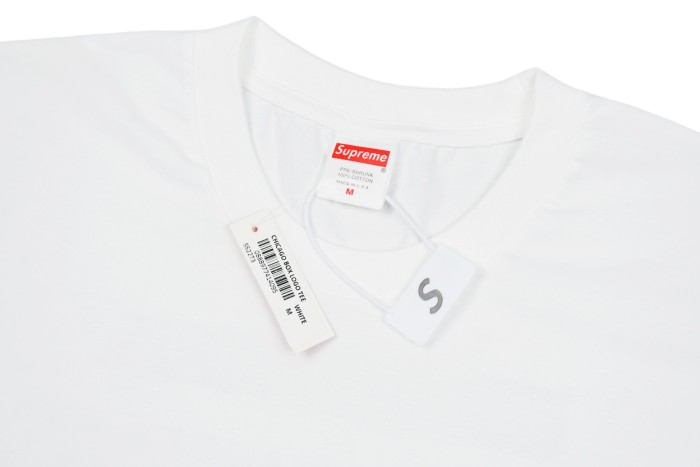Streetwear Style Subtle Box Logo White Tee 29047477