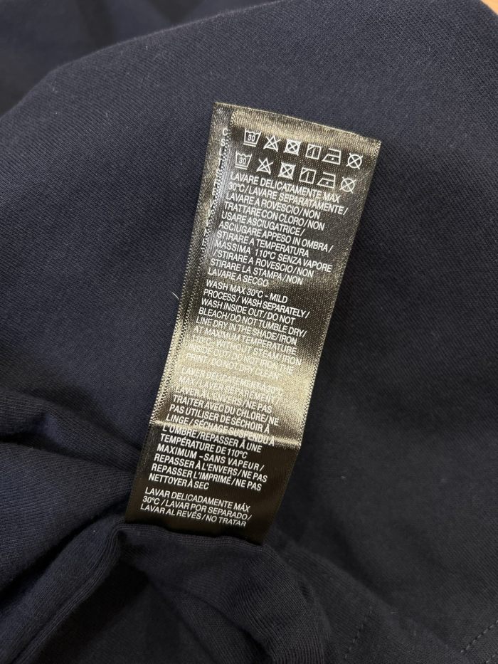1:1 quality version Luxury sports collaboration, everyday commuting, versatile shirt 2 colors 29077446