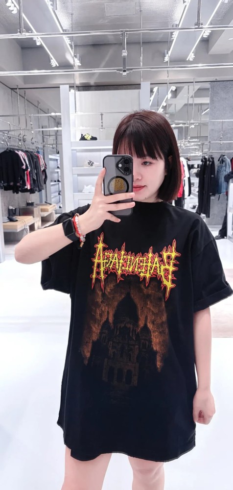 1:1 quality version Yellow and red spiny flame Gothic font vintage short-sleeved T-shirt 29077501