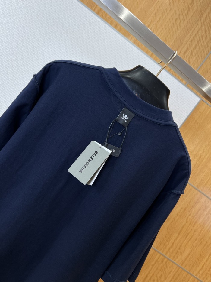 1:1 quality version Luxury sports collaboration, everyday commuting, versatile shirt 2 colors 29077446