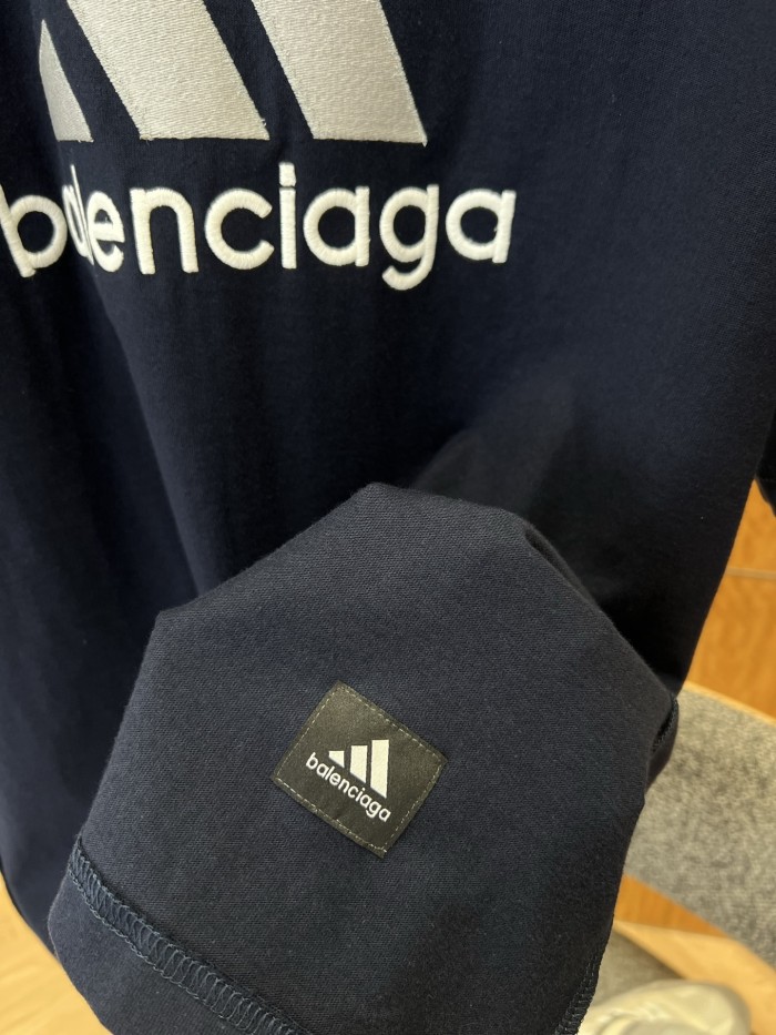 1:1 quality version Luxury sports collaboration, everyday commuting, versatile shirt 2 colors 29077446