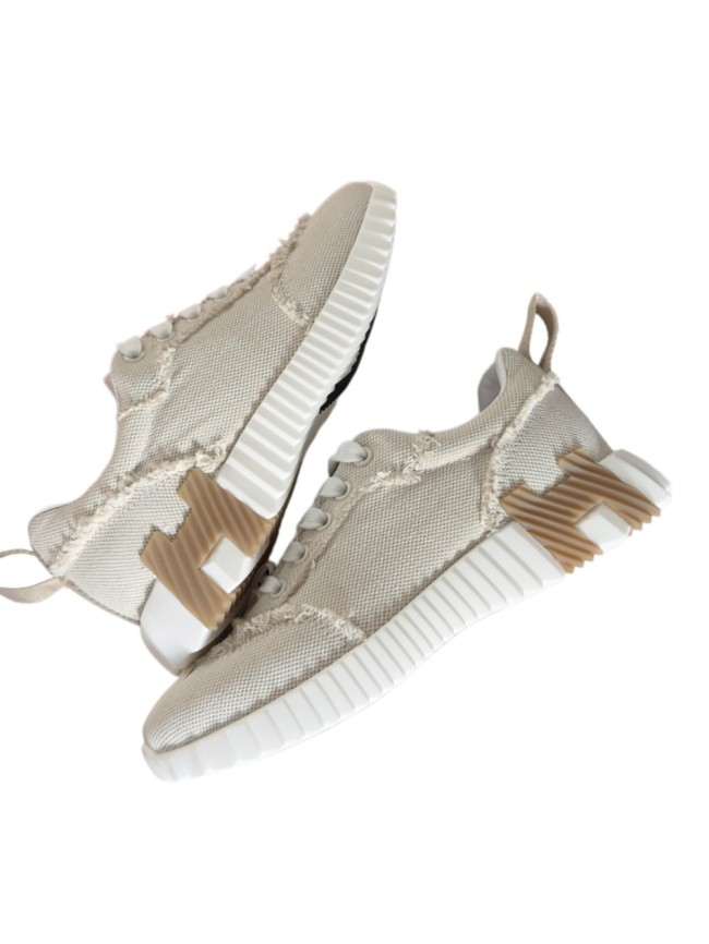 [plus-size shoes]Bouncing Beige Canvas Canvas Fringe Couple Style Breathable Sneakers 29085231