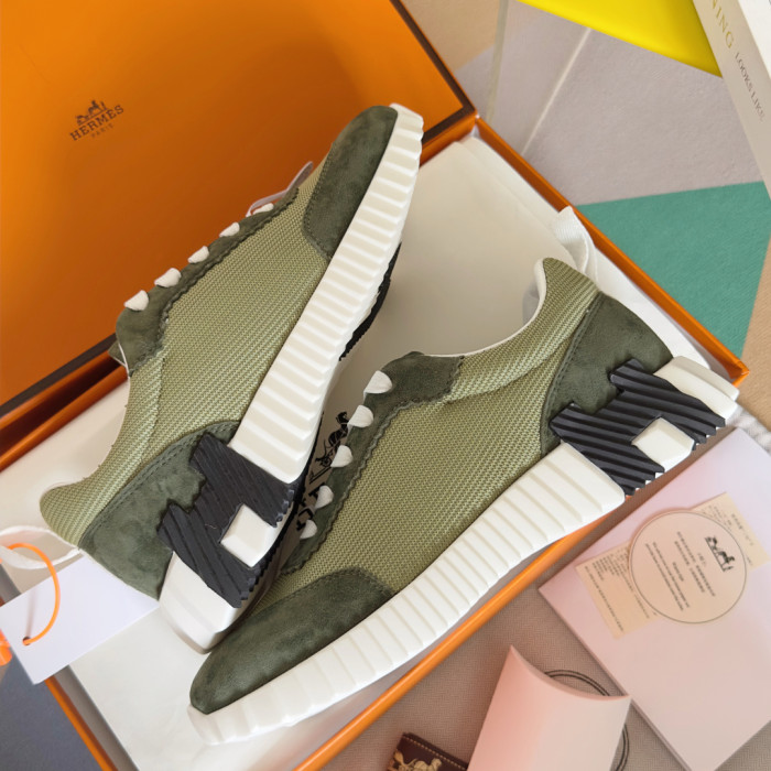 [plus-size shoes]Bouncing Olive Green Suede & Mesh Couple Style Breathable Sneakers 29085239