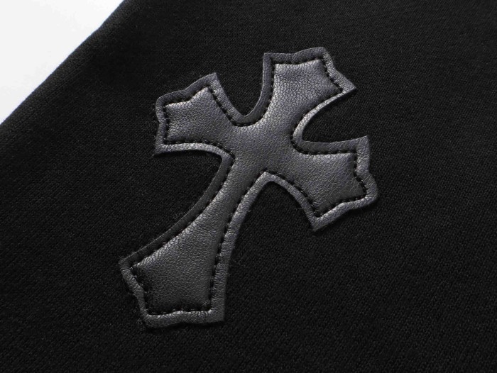 Heavyweight Cotton Leather Cross Patch & Gothic Letter Zip Pocket Sweat Shorts 2 colors 29089932