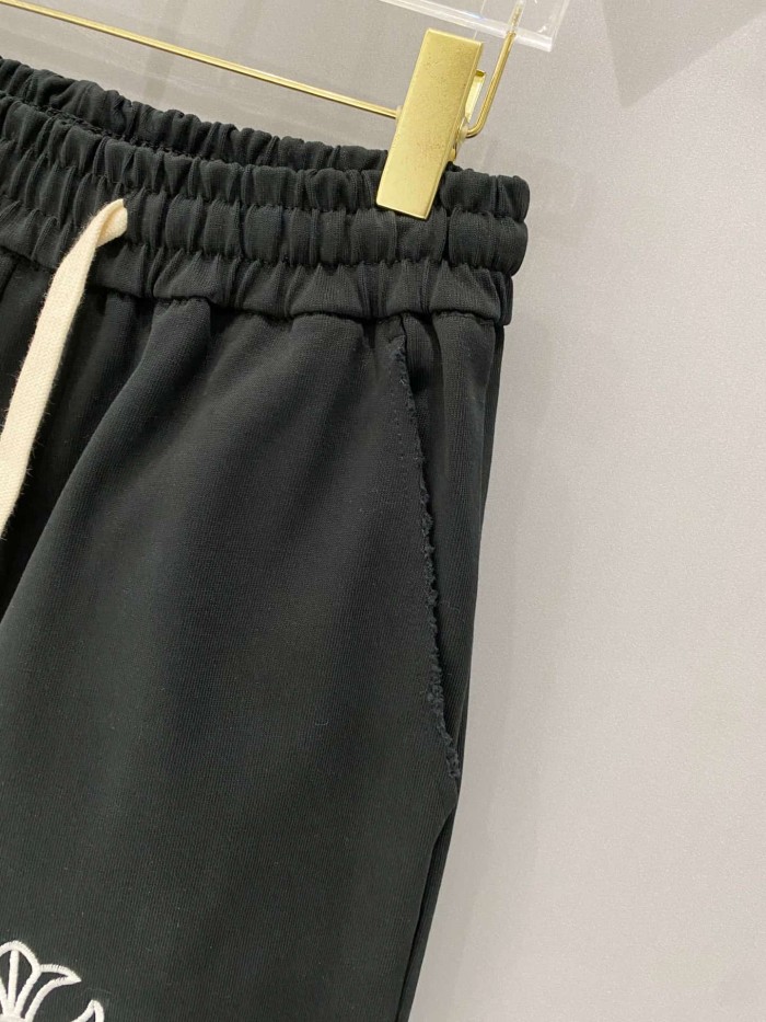1:1 quality version Oversized Heavyweight Cotton Black Multi-Color Cross Embroidered Sweat Shorts 29089918