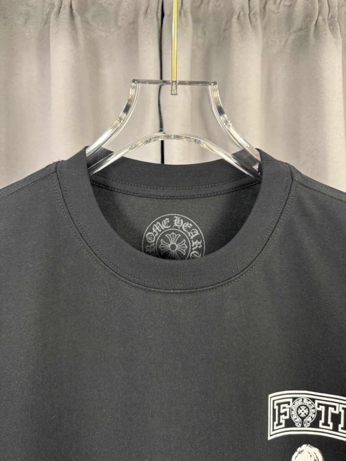 1:1 quality version Grid Skull Figure Sanskrit Cross Print Crew Neck T-Shirt 29090258