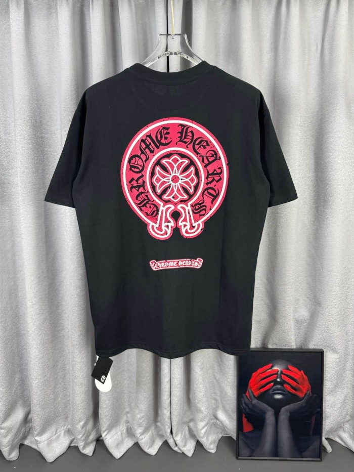 1:1 quality version Black Pink Horseshoe & Cross Print Crew Neck T-Shirt 29092030