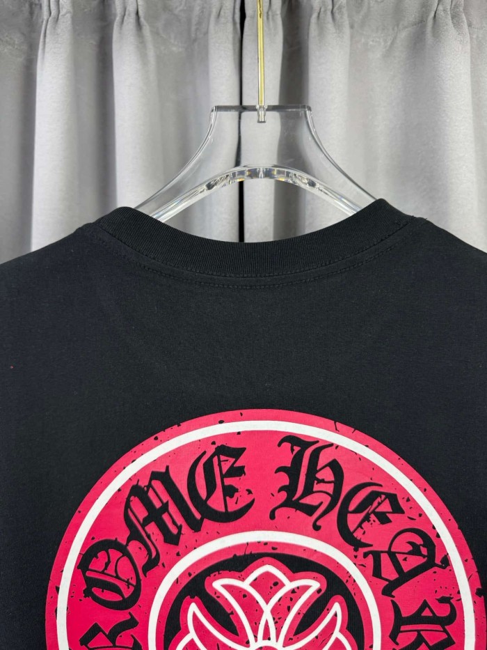 1:1 quality version Black Pink Horseshoe & Cross Print Crew Neck T-Shirt 29092030