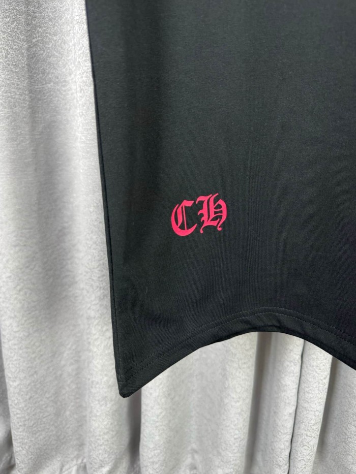 1:1 quality version Black Pink Horseshoe & Cross Print Crew Neck T-Shirt 29092030