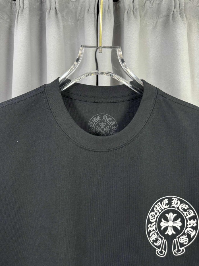 1:1 quality version Black Multi-Element Cross & Tongue Print Crew Neck T-Shirt 29092026