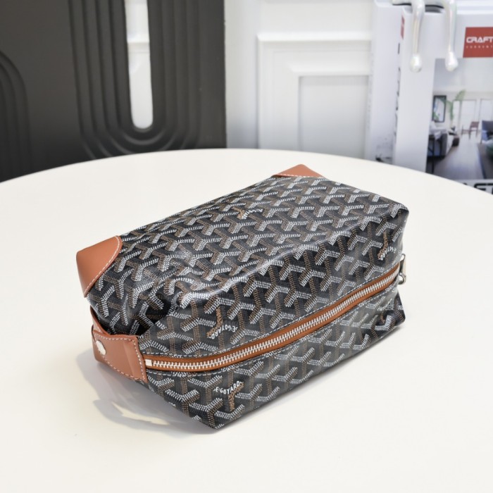 1:1 qualituy verson Spacious Monogram Toiletry Bag Cosmetic Pouch For Travel & Daily Use 7 colors 29092500