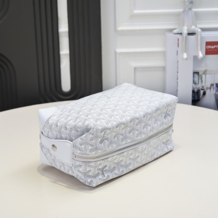 1:1 qualituy verson Spacious Monogram Toiletry Bag Cosmetic Pouch For Travel & Daily Use 7 colors 29092500